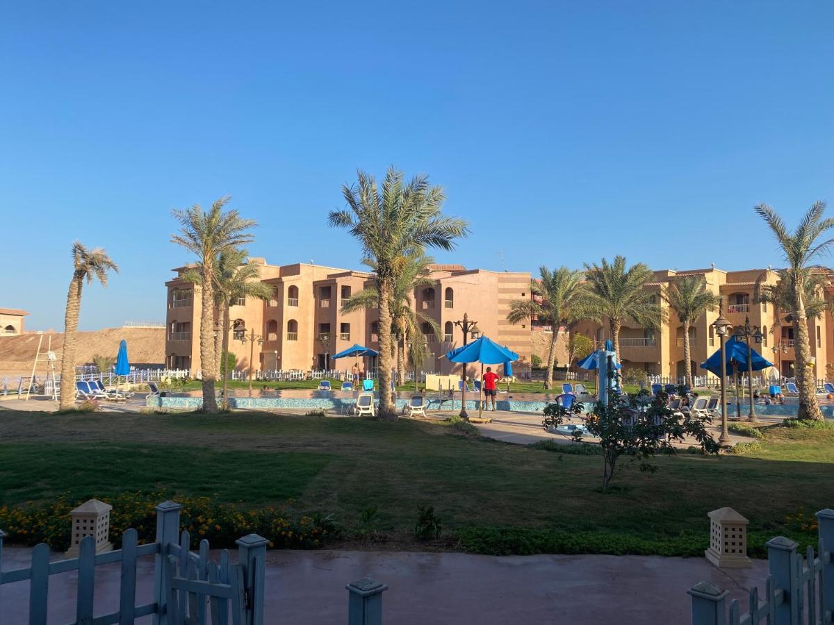 Special Chalets In Porto South Beach Families Ain Sukhna Ngoại thất bức ảnh