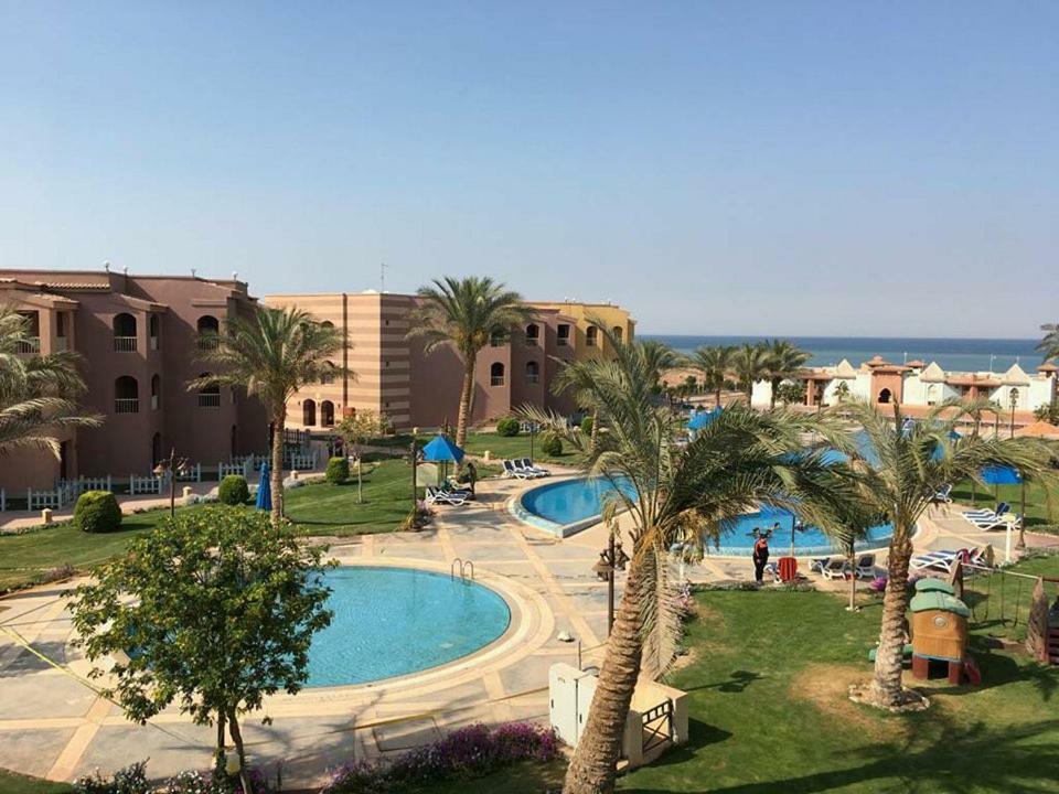 Special Chalets In Porto South Beach Families Ain Sukhna Ngoại thất bức ảnh