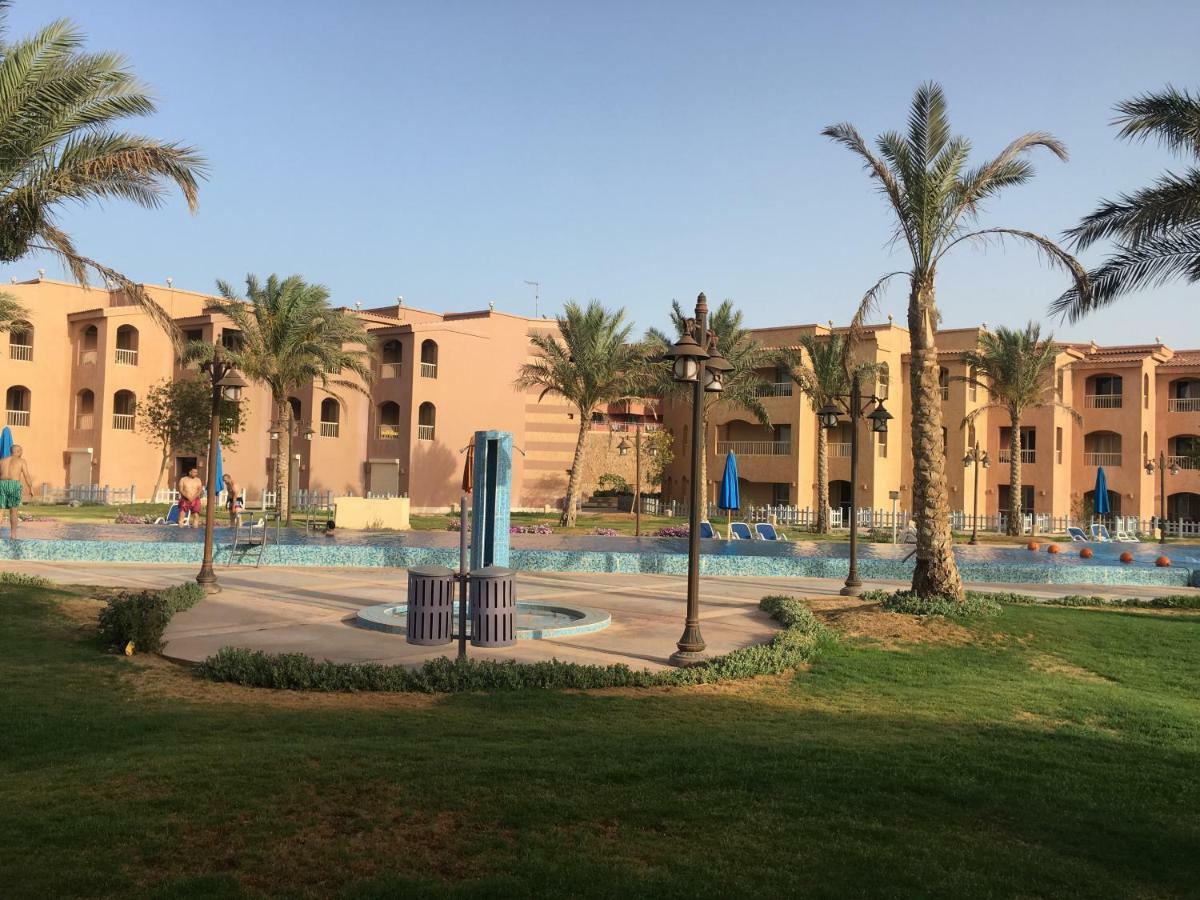 Special Chalets In Porto South Beach Families Ain Sukhna Ngoại thất bức ảnh
